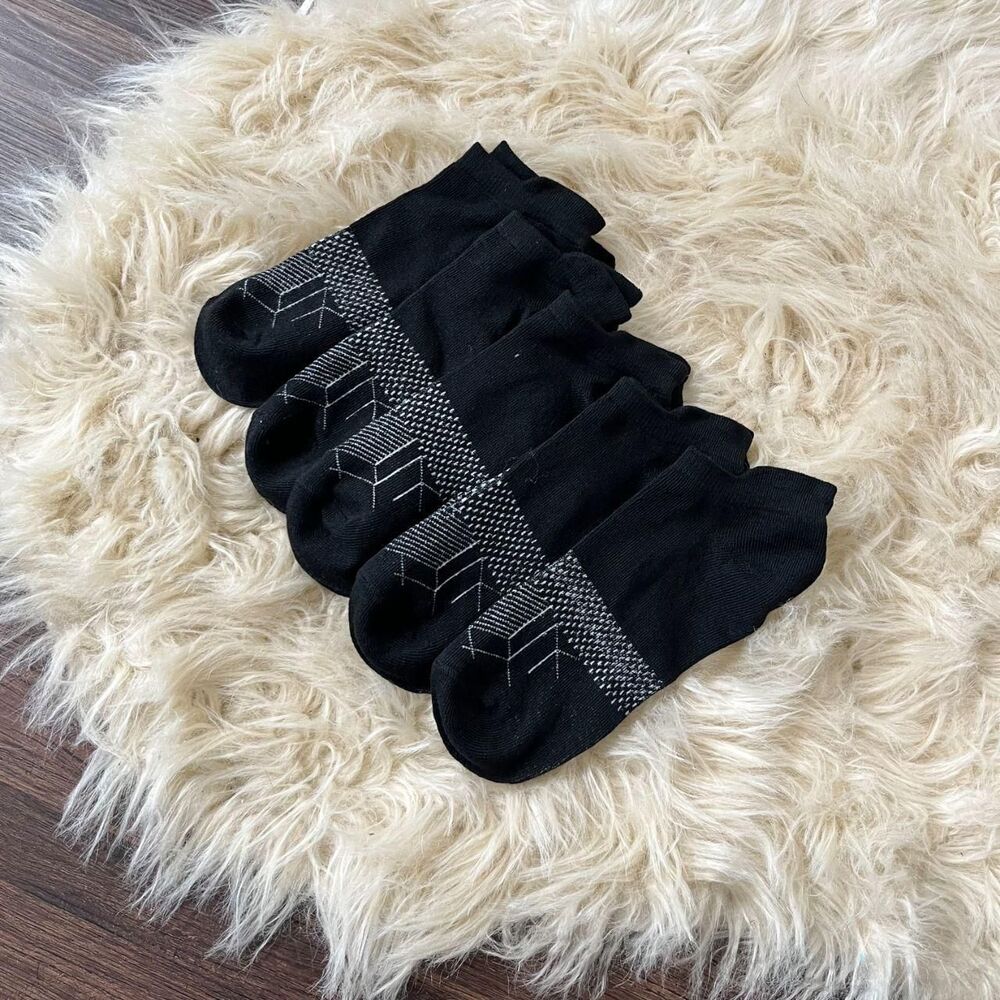 Brand new Lot of 5 pairs Black Ankle Socks OS
